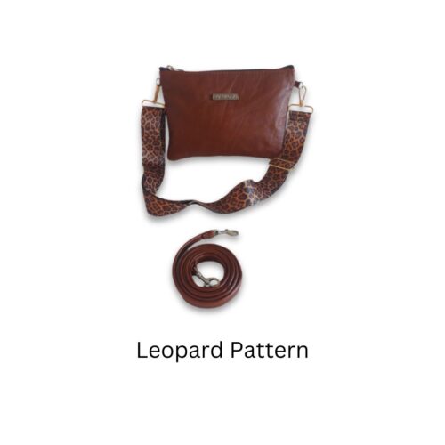 Small sling bag wit two interchangeable slings
