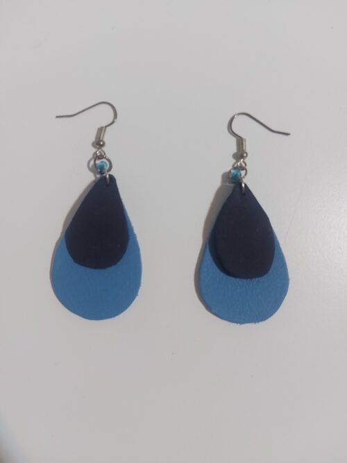 Blue teardrop leather earrings.
